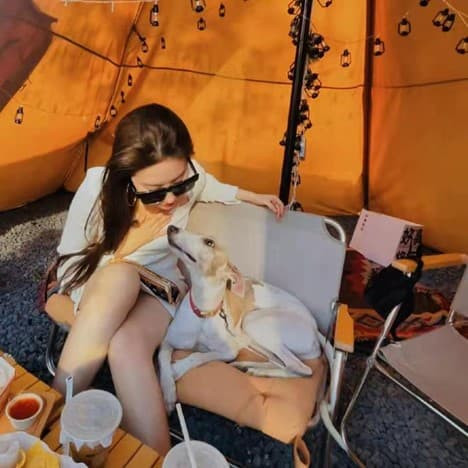 Luu Diec Phi khoe anh di choi cung hoi ban gai-Hinh-8