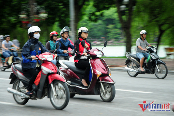 Thời tiết 28/10: Hà Nội vẫn nắng hanh, miền Trung còn mưa to Thoi tiet 28/10: Ha Noi van nang hanh, mien Trung con mua to