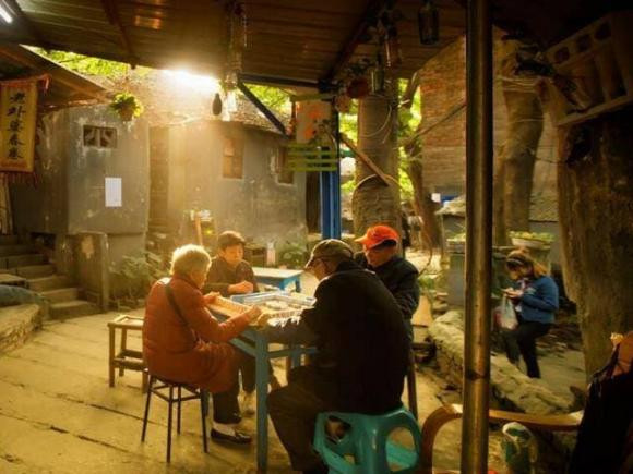 Khi mot nguoi o tuoi trung nien, co ba dieu can tranh-Hinh-4