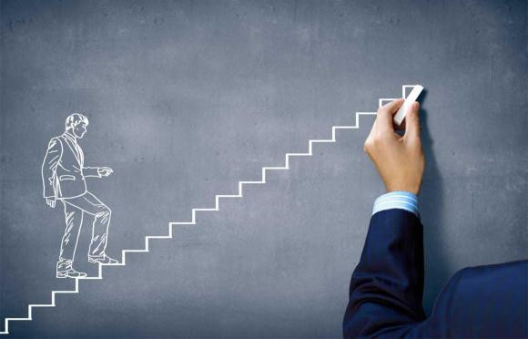 Muon tro thanh nguoi tren nhung nguoi khac, phai suy nghi ve dieu nay