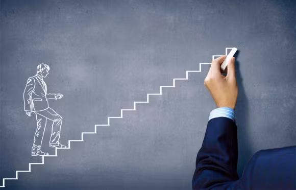 Muon tro thanh nguoi tren nhung nguoi khac, phai suy nghi ve dieu nay