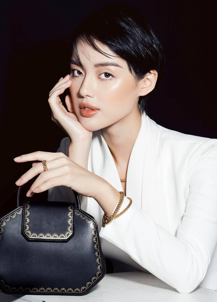 “Cô Em Trendy" Khánh Linh sau 5 năm thành fashionista “Co Em Trendy