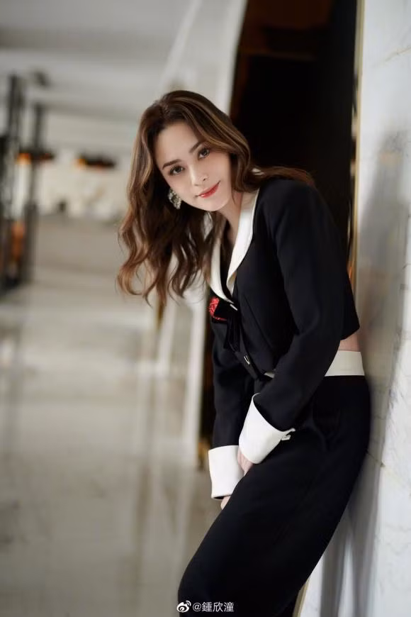 4 nguoi phu nu bi Tran Quan Hy huy hoai: 3 nguoi rut khoi showbiz-Hinh-4