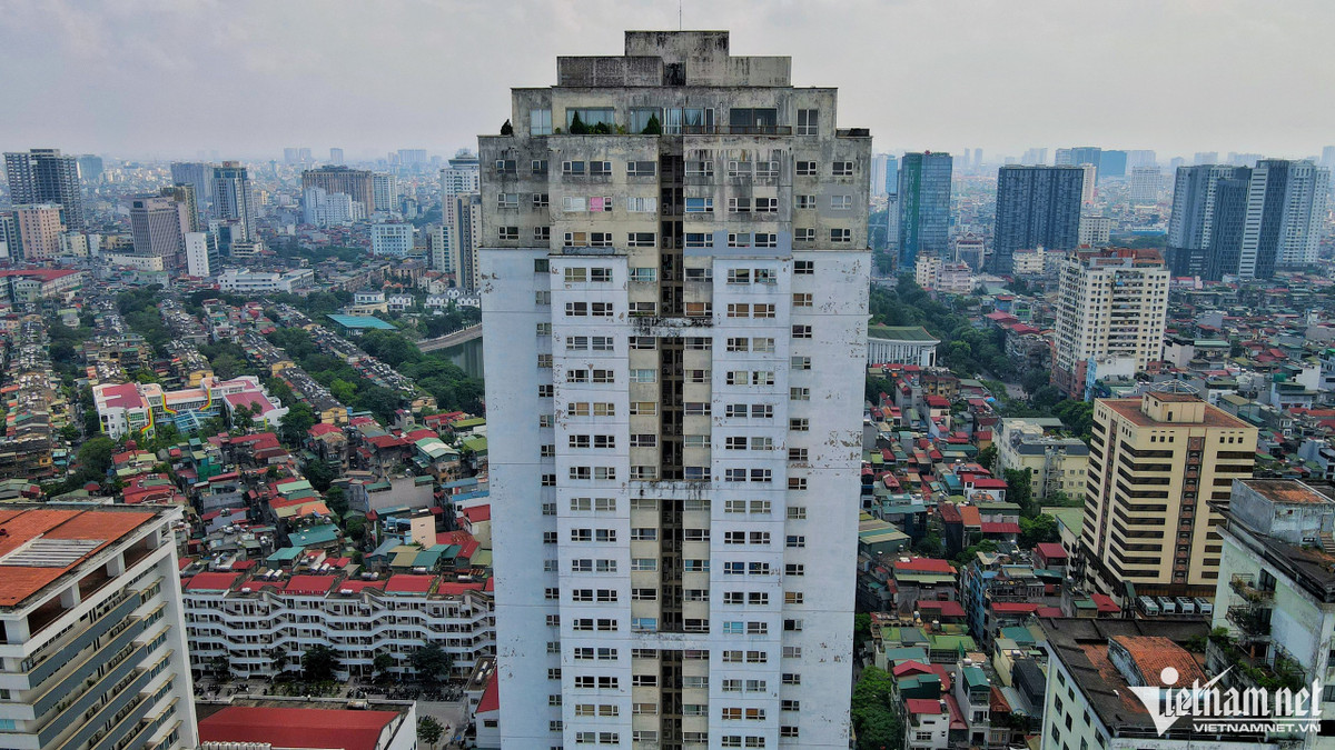 Hôm 4/10, quận Đống Đa đã đình chỉ hoạt động toàn bộ toà nhà M5 (91 Nguyễn Chí Thanh, phường Láng Hạ), tòa nhà M3 và M4, cũng tại 91 Nguyễn Chí Thanh bị đình chỉ tầng hầm, tầng dịch vụ, tầng xép.