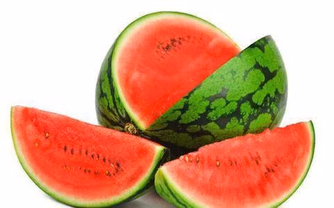 Nhung thuc pham dai ky voi dua hau, tuyet doi khong an chung