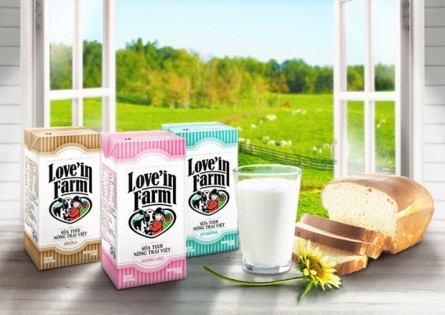  1 Sữa.Sữa công thức và sữa tiệt trùng sẽ cung cấp cho bé đầy đủ các khoáng chất và vitamin cho sự phát triển chiều cao và cân nặng của bé.