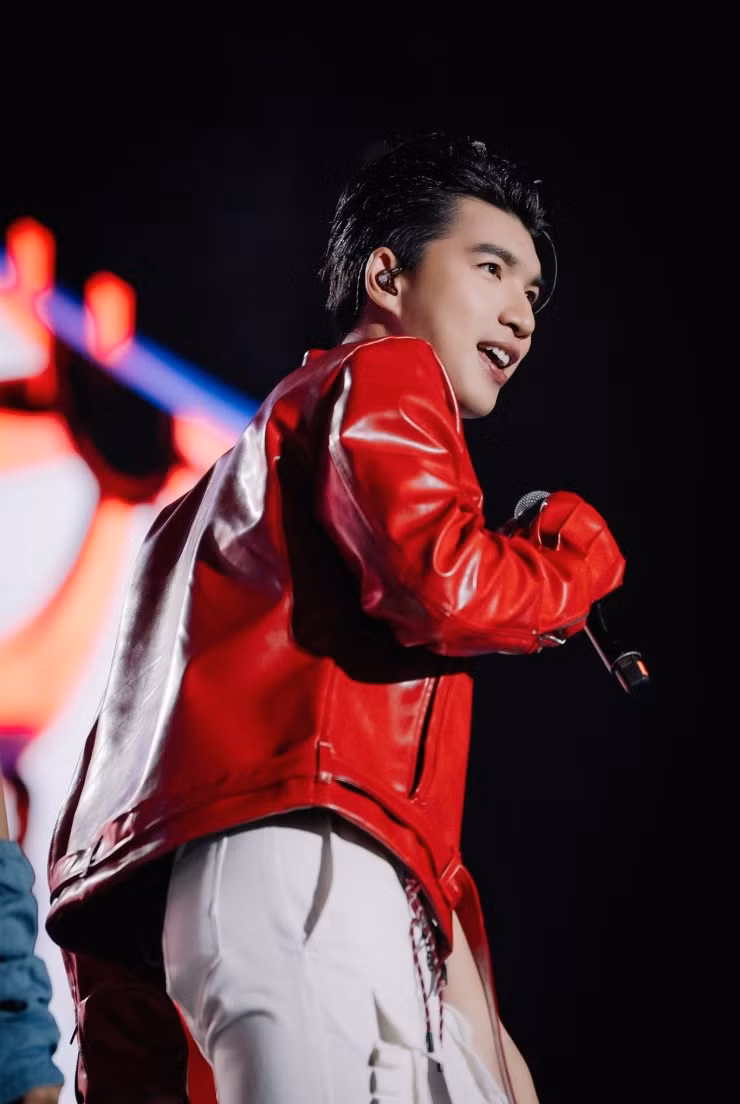 5 ca si cat-se cao nhat Vbiz-Hinh-7