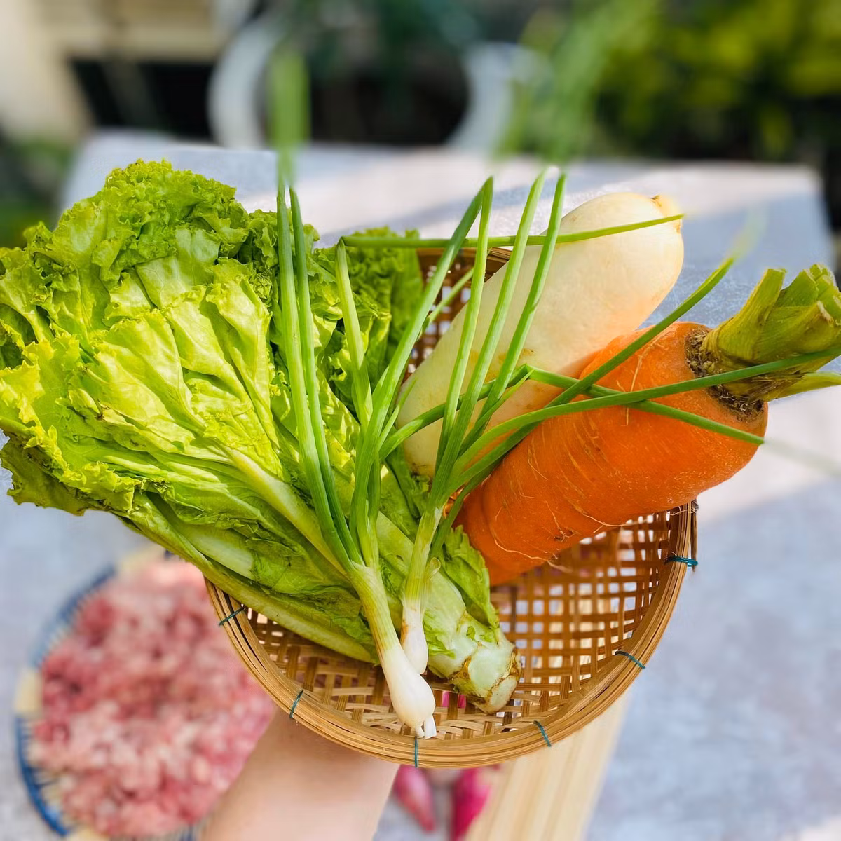 Bi quyet lam mon nem lui thom ngon tai nha-Hinh-2