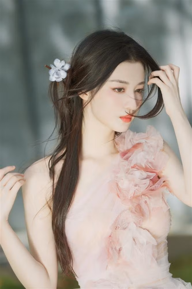 Anh lat tay nhan sac that cua ban sao Luu Diec Phi-Hinh-5