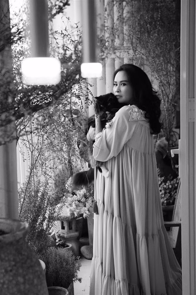 Kỷ niệm đầu tiên của Kim Bánh Trôi Nước với Thanh Lam là vào năm 2015, khi anh trai của nhiếp ảnh gia qua đời. Vì người anh rất thích Thanh Lam nên nhiếp ảnh gia đã gọi điện nhờ cô ký tặng một chiếc CD. Lúc ấy dù đang ở Hà Nội, cô đã ký vào CD "Lam BlueTa" và nhờ MC Phí Linh mang vào Sài Gòn kịp cho lễ tang. Có lẽ vì nhân duyên đặc biệt ngày đầu gặp gỡ mà sau này, đối với Kim Bánh Trôi Nước, Thanh Lam không chỉ là một nghệ sĩ mà còn là một người "chị tinh thần", cùng đồng hành với anh trong những chia sẻ về tinh thần, việc tu tập và thiện nguyện.