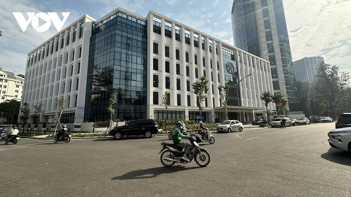 Khu liên cơ quan Vân Hồ là khu hành chính tập trung của thành phố, cải thiện điều kiện làm việc của các sở: Kế hoạch và Đầu tư, Tài chính, Xây dựng, góp phần tiết kiệm quỹ đất và trụ sở làm việc, tạo thuận lợi trong giải quyết các thủ tục hành chính, giúp người dân, doanh nghiệp, các tổ chức có liên quan tiết kiệm thời gian, chi phí đi lại khi đến liên hệ giải quyết công việc.