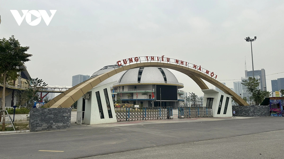  Công trình nằm trên diện tích 40.000 m2 được thiết kế gồm tháp thiên văn, khu vui chơi được chia thành hai khu A và B, kết nối với nhau bằng cây cầu hình chữ X mang một không gian mở hiện đại.