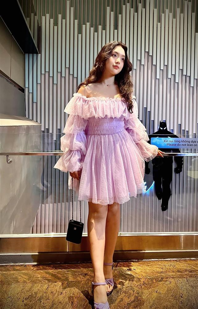 goài thời trang, Suti cũng yêu thích hội họa, vẽ tranh.