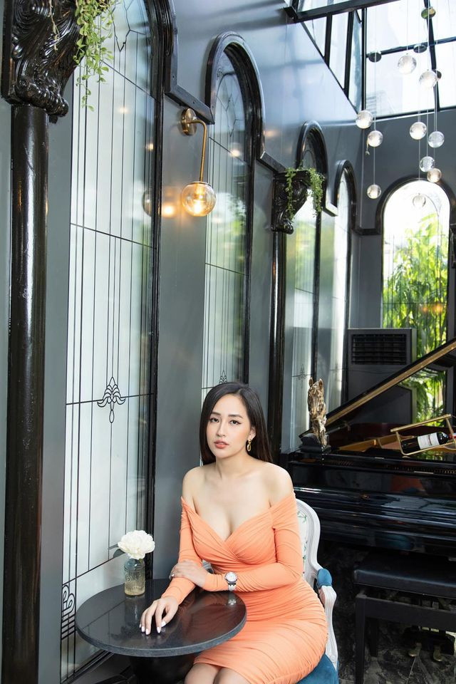 ##s###Sau 14 năm đăng quang, Mai Phương Thuý vẫn khiến công chúng 'ngất ngây' với nhan sắc ngày càng trẻ đẹp của mình.