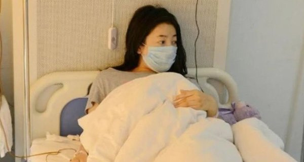 Cô gái 29 tuổi đã mãn kinh, nguyên nhân vì thói quen này Co gai 29 tuoi da man kinh, nguyen nhan vi thoi quen nay