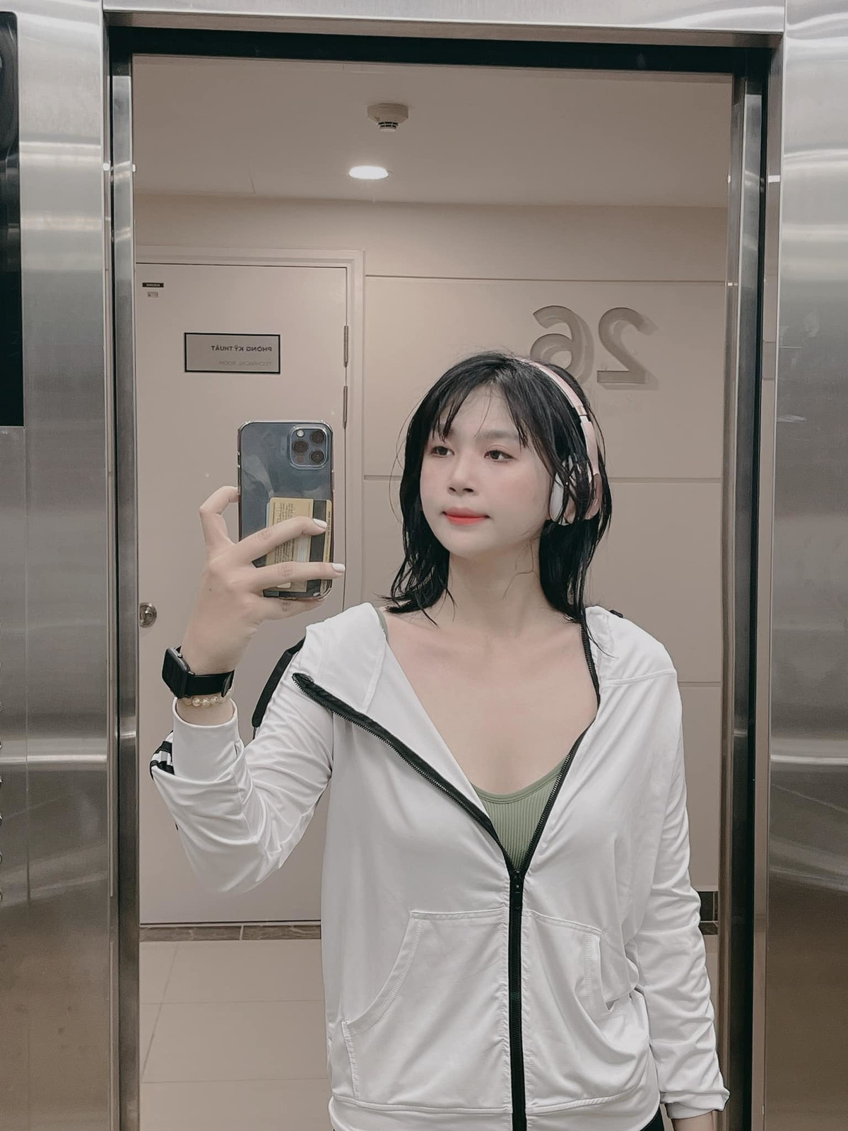 Nhan sac vo tre, xinh nhu hot girl cua Phi “Huong vi tinh than“-Hinh-4