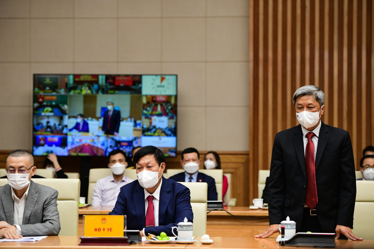 Theo thống kê, trong đợt dịch lần thứ 4, cả nước đã huy động gần 30.000 lượt thầy thuốc chi viện từ các đơn vị y tế tuyến Trung ương và địa phương cùng với hàng trăm nhân lực lượng y tế tại các tỉnh, thành phố có dịch bùng phát. Thứ trưởng Bộ Y tế Nguyễn Trường Sơn khẳng định toàn ngành sẽ tiếp tục giữ vững tinh thần, sẵn sàng trong mọi trường hợp, quyết không lơ khi phòng ngừa dịch bệnh.