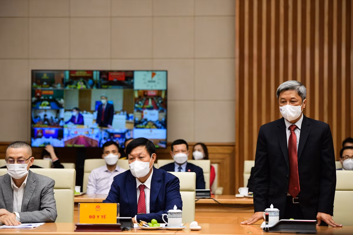 Theo thống kê, trong đợt dịch lần thứ 4, cả nước đã huy động gần 30.000 lượt thầy thuốc chi viện từ các đơn vị y tế tuyến Trung ương và địa phương cùng với hàng trăm nhân lực lượng y tế tại các tỉnh, thành phố có dịch bùng phát. Thứ trưởng Bộ Y tế Nguyễn Trường Sơn khẳng định toàn ngành sẽ tiếp tục giữ vững tinh thần, sẵn sàng trong mọi trường hợp, quyết không lơ khi phòng ngừa dịch bệnh.