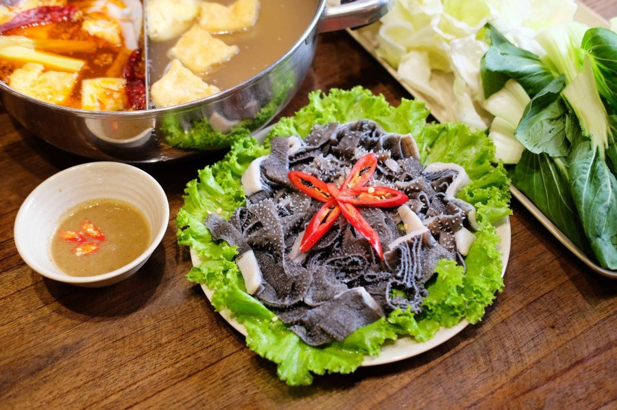 5 mon tuyet doi khong nen goi khi ra hang an lau-Hinh-5