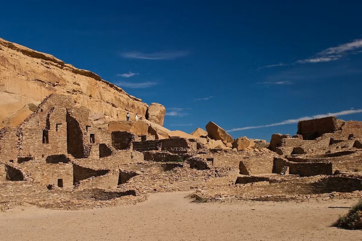 Nằm tại tiểu bang New Mexico của Mỹ, Công viên lịch sử quốc gia Chaco được cả thế giới biết đến với những tàn tích độc đáo của nền văn hóa Chaco tại hẻm núi Chaco. Ảnh: National Park Foundation.