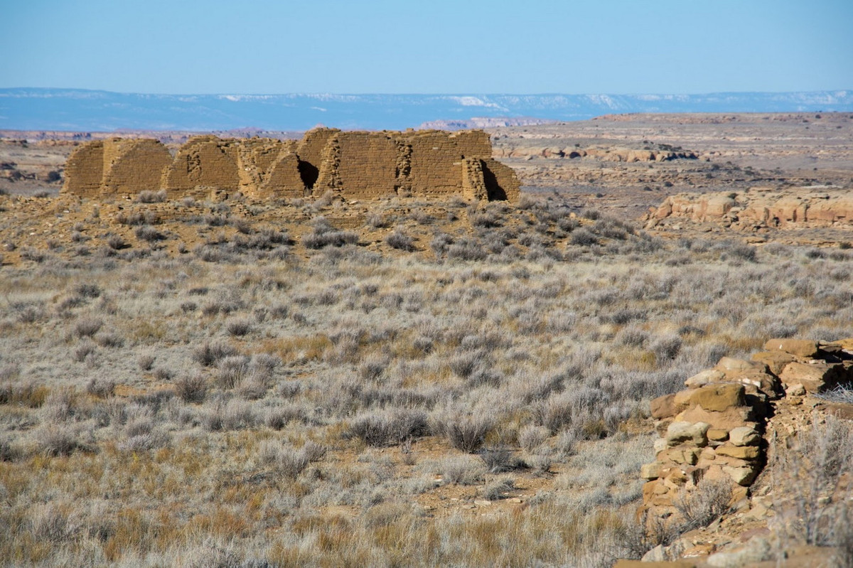 Pueblo Alto là một ngôi nhà lớn gồm 89 phòng nằm trên đỉnh Mesa gần giữa hẻm núi Chaco, cách Pueblo Bonito 1 km. Ảnh: Hiking Shenandoah.
