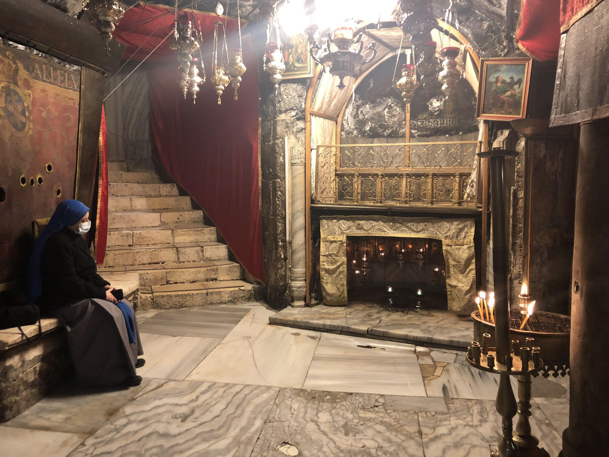 Với ý nghĩa lịch sử đặc biệt, Nhà thờ Giáng Sinh là địa điểm mà mọi tín đồ Thiên Chúa giáo mong ước được đến một lần trong đời. Ảnh: America Magazine.