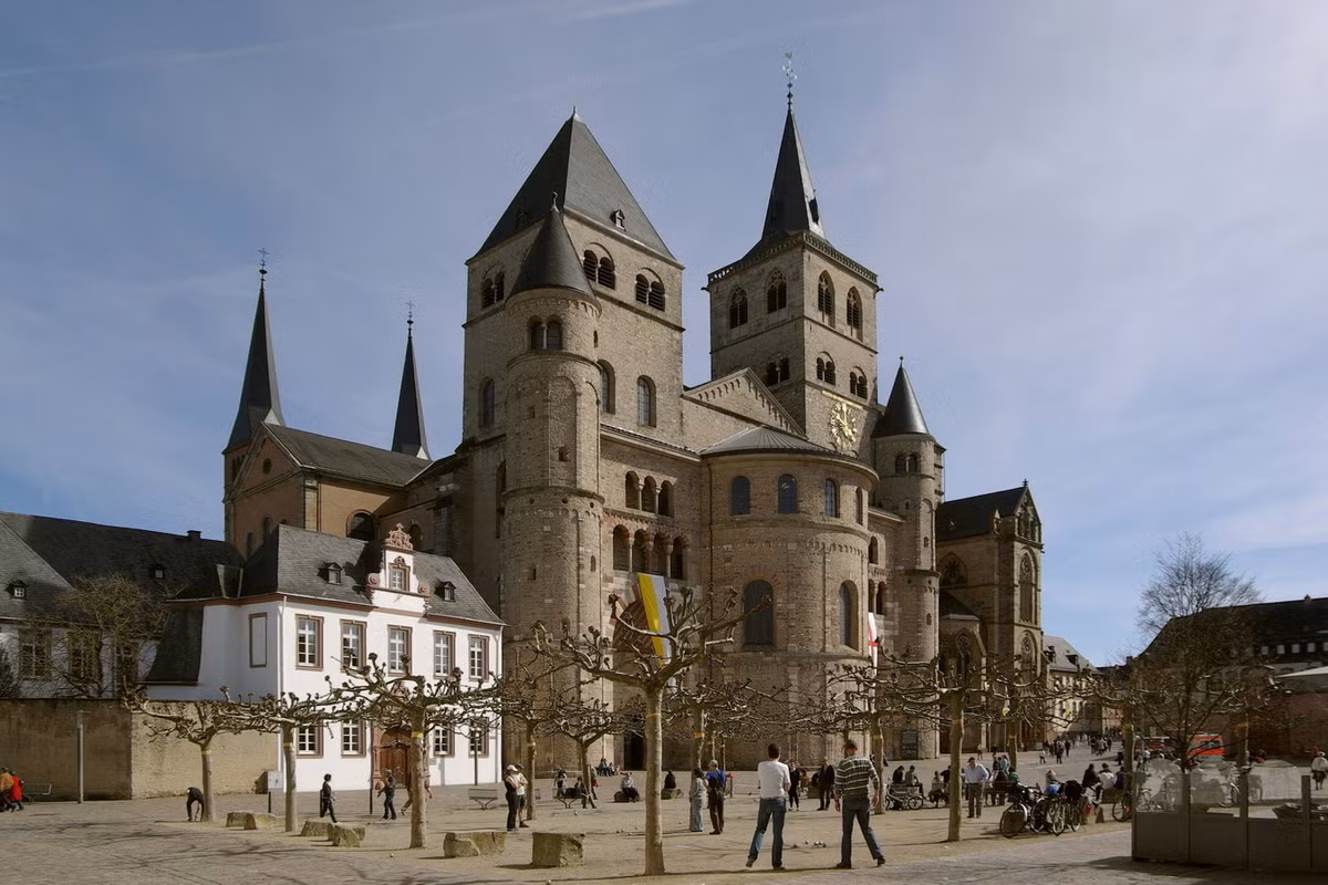 Chiem nguong nha tho thoi La Ma be the nhat con ton tai