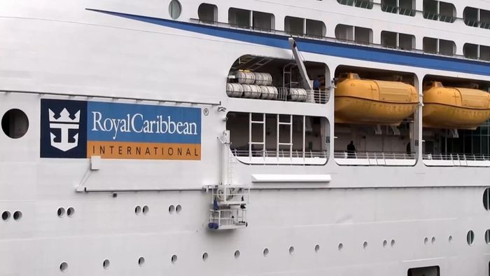 Sau các đợt chạy thử nghiệm vào tháng 6 và 11/2023 tàu Icon of the Seas đang chuẩn bị cho chuyến chở khách đầu tiên vào ngày 27/1/2024