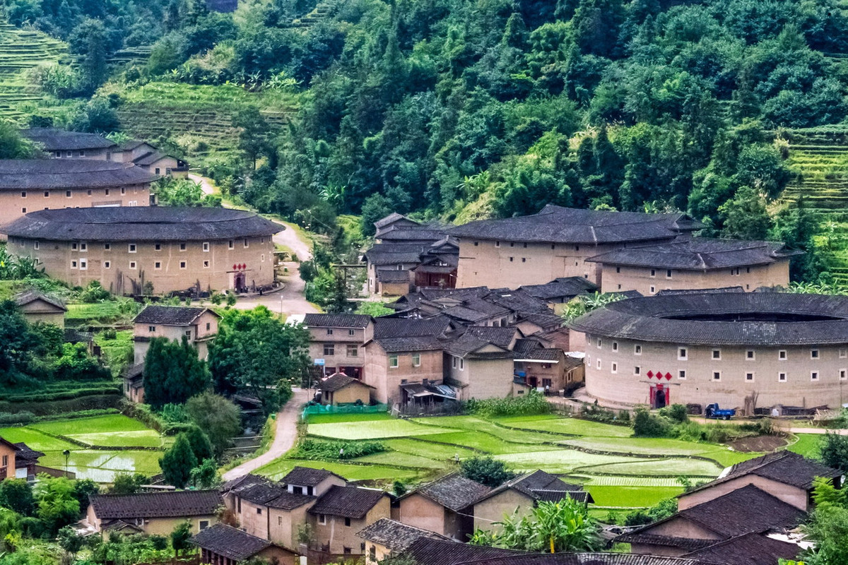 Hiện nay có hơn 20.000 thổ lâu nằm rải rác ở khu vực miền núi phía Đông Nam của tỉnh Phúc Kiến, trong số đó có những thổ lâu có niên đại lên đến 6 thế kỷ. Ảnh: National Geographic.