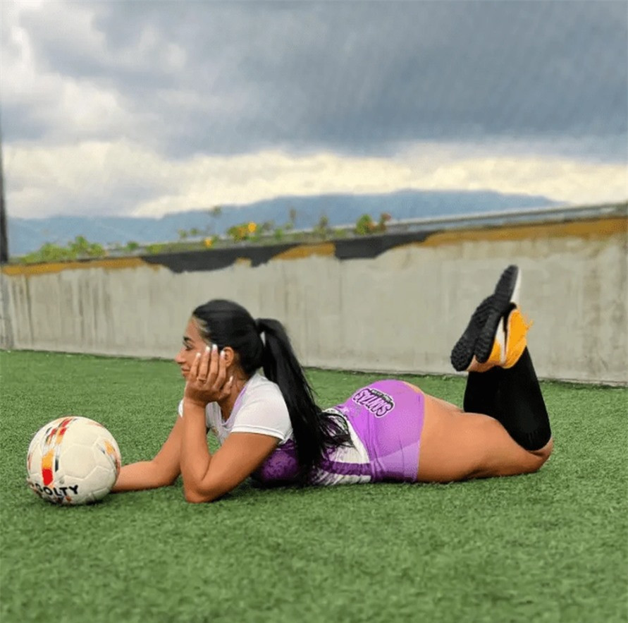 CLB goi cam nhat the gioi quy tu toan nguoi mau dinh dam-Hinh-4