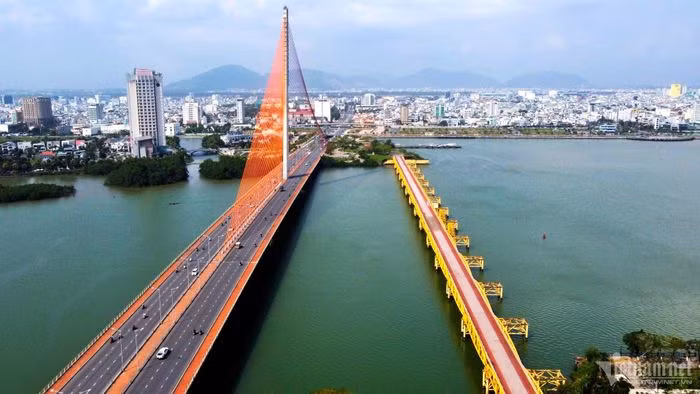 Can canh cay cau bac qua song Han sap thanh diem du lich dem-Hinh-2