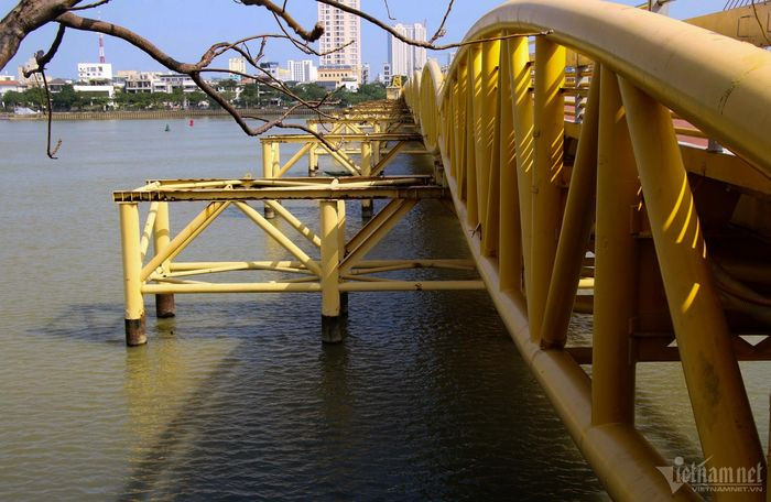 Mới đây, UBND TP Đà Nẵng đã có công văn thống nhất phương án thí điểm tổ chức dịch vụ, phục vụ du lịch về đêm trên cầu Nguyễn Văn Trỗi và công viên bờ Đông chân cầu Nguyễn Văn Trỗi theo đề xuất của Sở Du lịch thành phố.