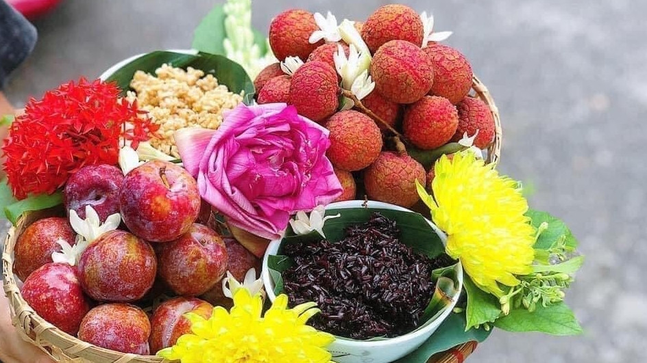 Rượu nếp sẽ giúp hỗ trợ việc này bởi nó có tác dụng kích thích vị giác, hỗ trợ tiêu hóa, loại bỏ các vi sinh vật gây bệnh như vi khuẩn, nấm hay các ký sinh trùng trong cơ thể.