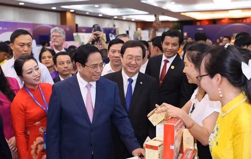 Nhieu hoat dong chao mung Ngay Khoa hoc va Cong nghe Viet Nam