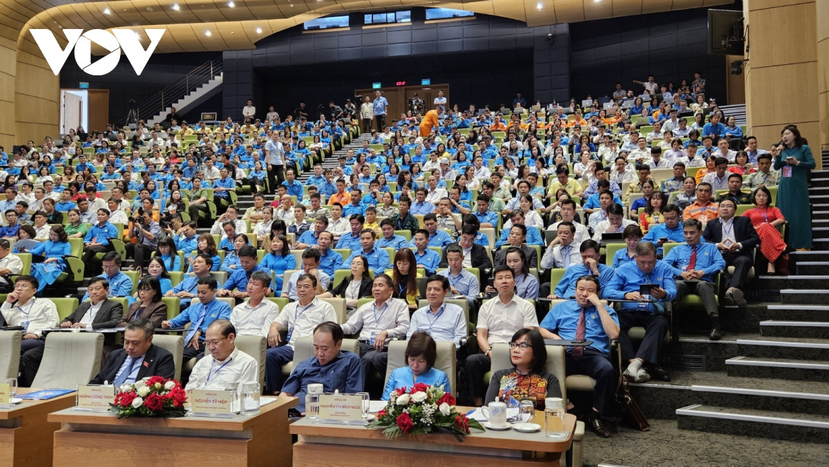 Thu tuong tham du Dien dan “Nang cao nang suat lao dong Quoc gia nam 2024”-Hinh-4