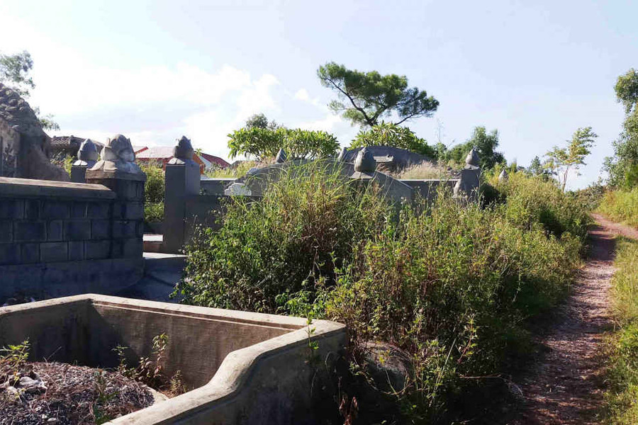  Tuy nhiên, trên thực tế, việc chôn cất truyền thống có rất nhiều điều đáng sợ. Khi mất đi, cơ thể trở nên cứng đờ, màu da nhợt nhạt, toàn thân trở nên trắng bệch… Nguyên nhân là do sau khi ngừng thở, máu lưu thông sẽ ngừng lại và mọi chức năng của cơ thể đều ngừng hoạt động. 