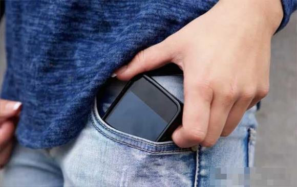 3 thu tuyet doi khong dat cung dien thoai di dong-Hinh-4