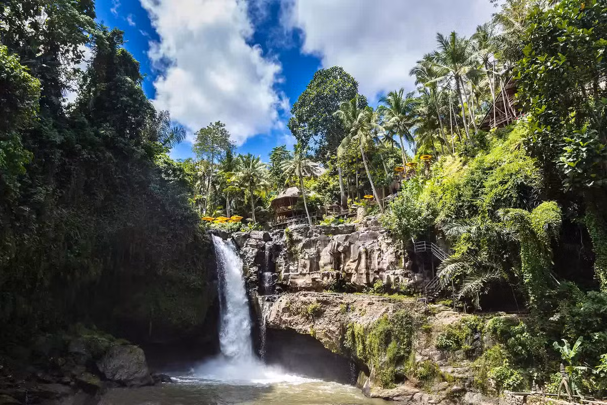 Thác Tegenungan, Bali. Ảnh: BLOODUA/GETTY