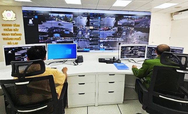 Du khach do ve Da Lat, nhieu tuyen duong un tac-Hinh-3