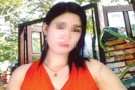 Nạn nhân Nguyễn Thị Hồng trước khi bị thiêu sống là một phụ nữ xinh đẹp.