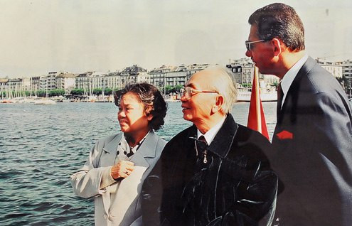 Đại tướng Võ Nguyên Giáp và phu nhân Đặng Bích Hà trong một chuyến đi nước ngoài. Ảnh tư liệu.