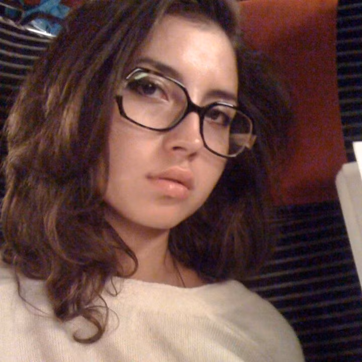 Năm nay đã 30 tuổi nhưng vẻ đẹp, sự tươi tắn của Lea khiến những người đối diện, gặp cô lần đầu đều phải ngỡ ngàng.