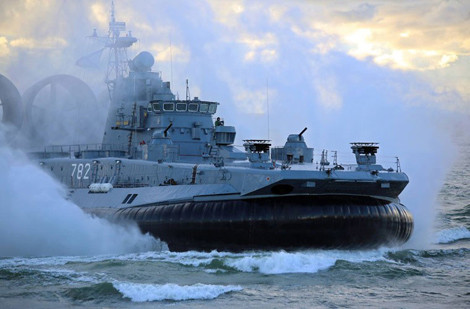 Siêu tàu đổ bộ đệm khí Project 12322 Zubr.