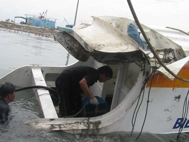 Theo điều tra ban đầu, canô này đang trong thời gian được Bộ đội Biên phòng tỉnh Bà Rịa-Vũng Tàu giao cho Công ty CP Việt Séc sửa chữa. Tuy nhiên không hiểu sao công ty này lại cho một công ty khác thuê lại để chở khách gây tai nạn và hiện đang được cơ quan chức năng làm rõ.