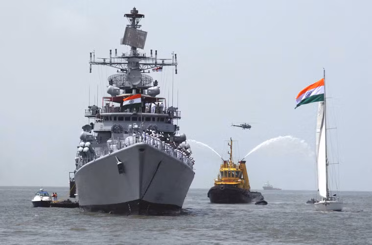 Đáng ngạc nhiên, Ấn Độ dù đã đóng được không ít tàu chiến, nhưng trong danh mục vũ khí xuất khẩu mà DRDO công bố không hề đả động gì tới lĩnh vực này.