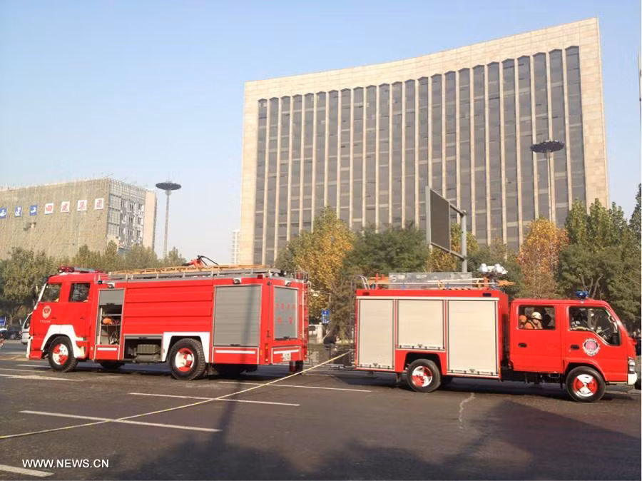 Theo cảnh sát và nhân chứng, tại hiện trường vung vãi bi sắt được nhồi trong các thiết bị nổ để tăng tính sát thương.