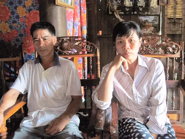 Bố mẹ nạn nhân kẻ lại sự việc