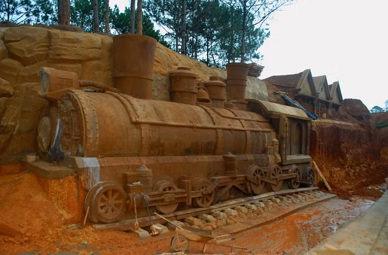  Xe lửa chạy bằng hơi nước tại Đà Lạt đầu thế kỷ XX.