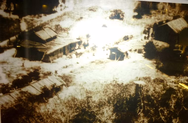 Khu đồn trú của lính địa phương Việt Nam Cộng Hòa trên đảo Hoàng Sa năm 1959.