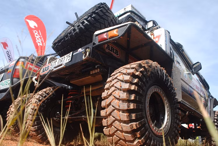 Đây là dàn xe được độ động cơ và khung gầm để thích hợp với mọi địa hình. 